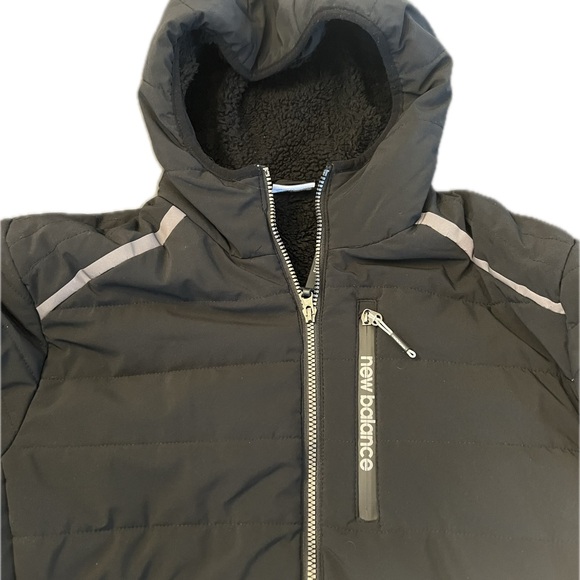 New Balance Black Coat - Picture 2 of 5